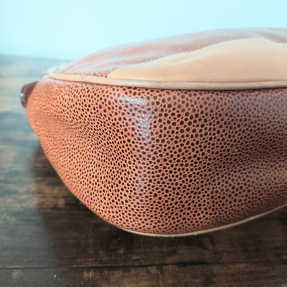 Vintage ISANTI Leather Shoulder Bag - Picture 4 of 16